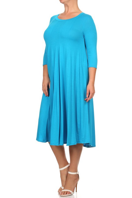 Solid 3/4 Sleeve Midi Dress - Relaxed Style with Scoop Neck and Pleated Detailing