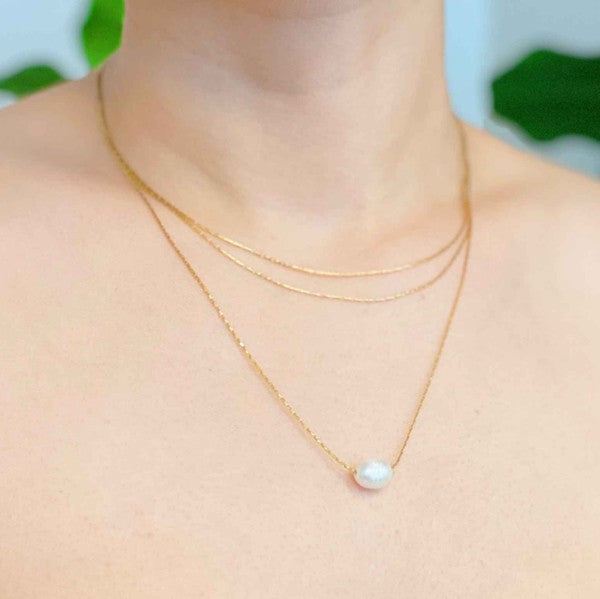 18K Gold Layered Freshwater Pearl Pendant Necklace - Elegant and Understated