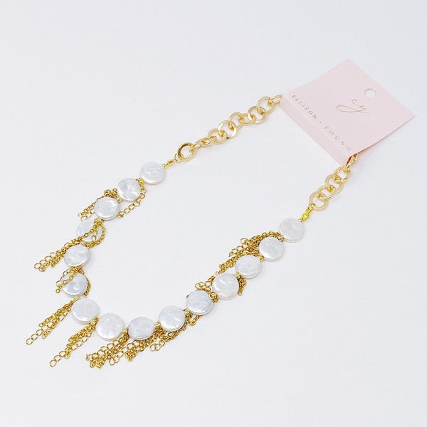 18K Gold Chain Fringe Shell Pearl Necklace - Classic Elegance with Edgy Vibes