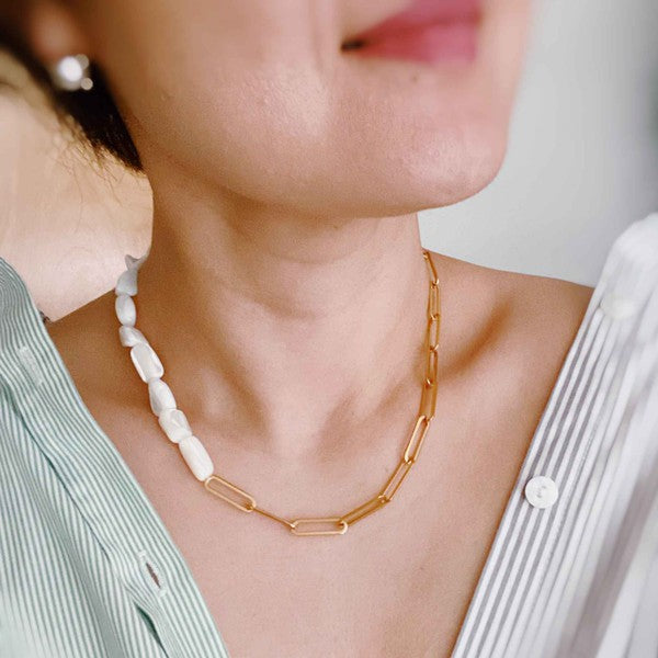 18K Gold Chain & Shell Pearl Necklace - Sophisticated Statement Piece