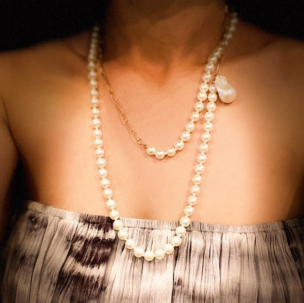 18K Gold Pearl & Chain Necklace - Versatile & Timeless Accessory for Any Occasion