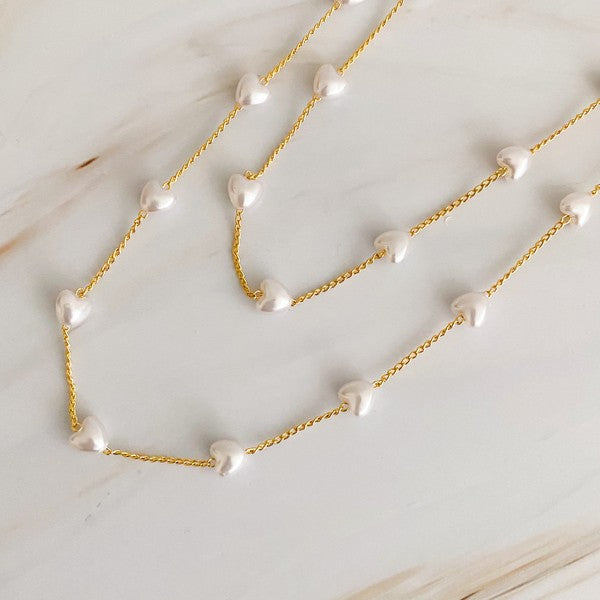 18k Gold Pearl Heart Necklace - Delicate and Sophisticated with Creamy Pearl Hearts