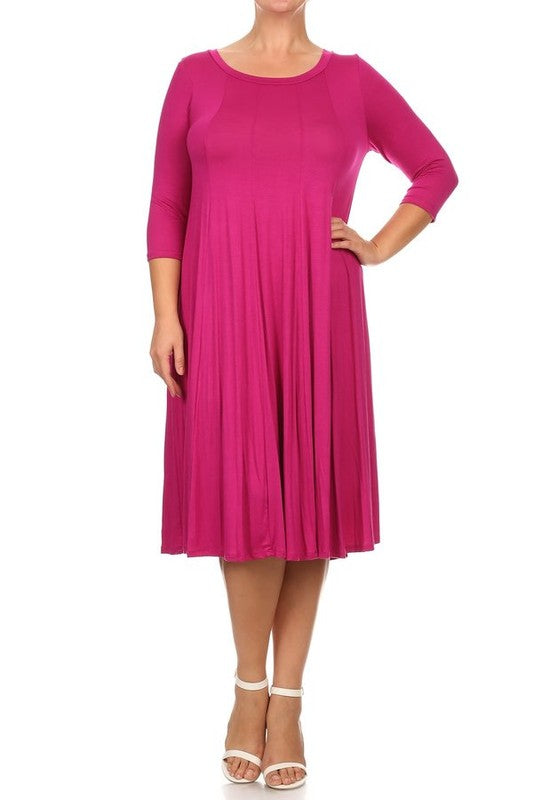 Solid 3/4 Sleeve Midi Dress - Relaxed Style with Scoop Neck and Pleated Detailing