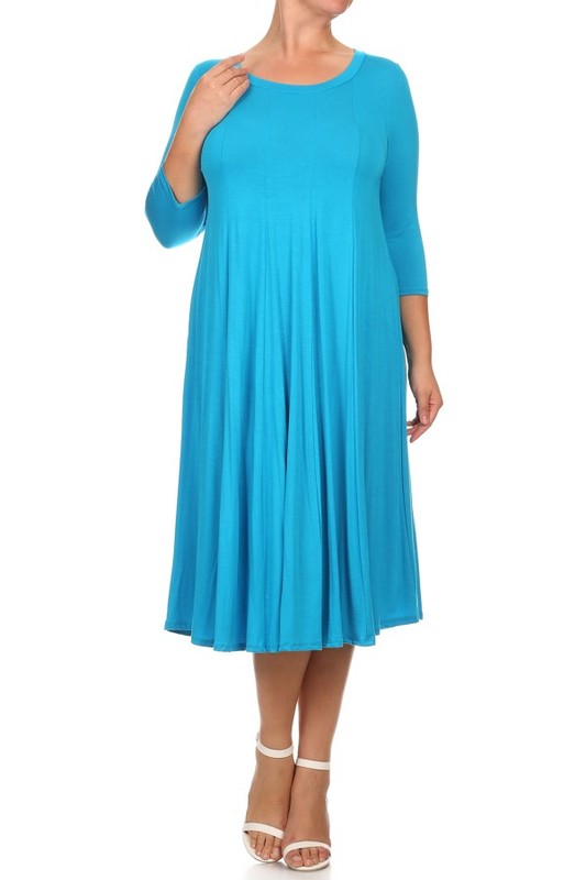 Solid 3/4 Sleeve Midi Dress - Relaxed Style with Scoop Neck and Pleated Detailing