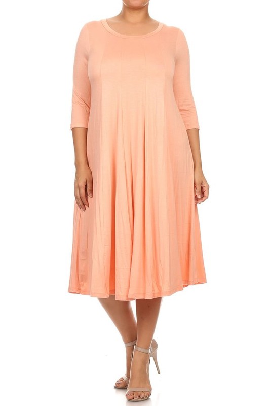 Solid 3/4 Sleeve Midi Dress - Relaxed Style with Scoop Neck and Pleated Detailing