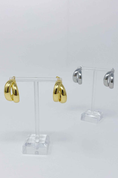 18K Gold Lean On Me Hoop Earrings - Chic and Edgy Style for Everyday