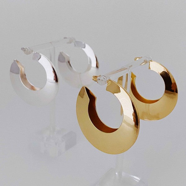 Light And Modern Hoop Earrings - Sleek and Timeless Accessories