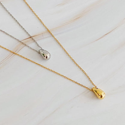 18K Gold Mini Teardrop Pendant Necklace - Stylishly Understated