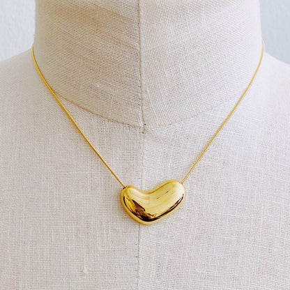 18K Gold Bold Molten Heart Necklace - Stylish Eye-Catching Pendant