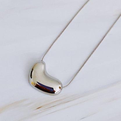 18K Gold Bold Molten Heart Necklace - Stylish Eye-Catching Pendant