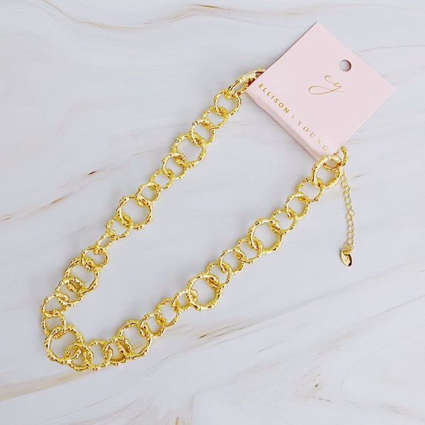 18K Gold Artfully Linked Chain Necklace with Luxurious Texture Finish