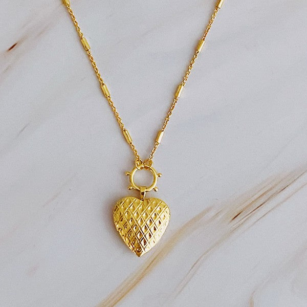 18K Gold Slash Heart Open Locket Necklace - Unique & Stylish Accessory