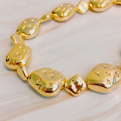 18K Gold Starlight Pebble Necklace - Bold Statement Jewelry